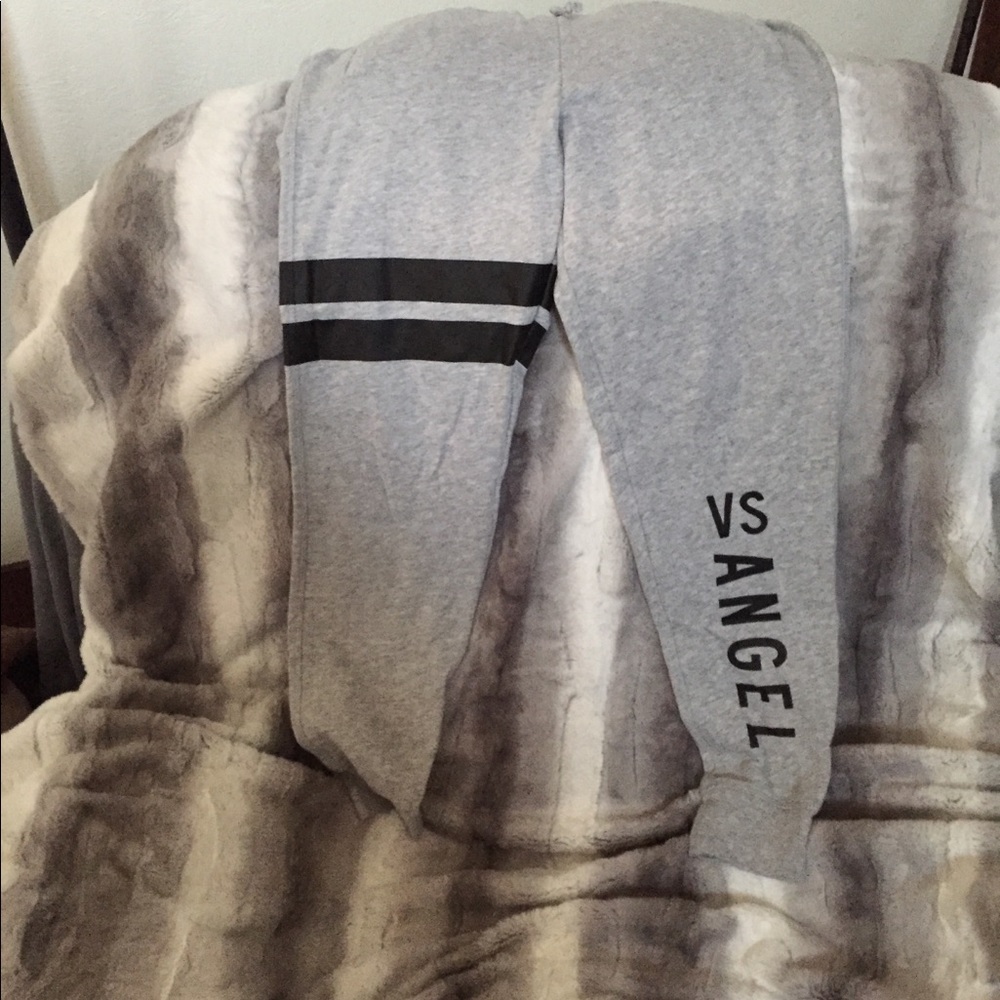 VS angel joggers